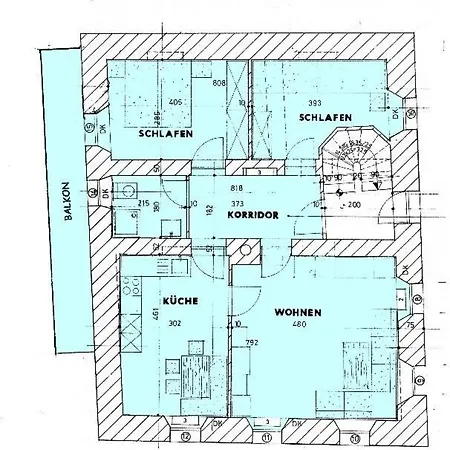 Mit Kamin Und Balkon